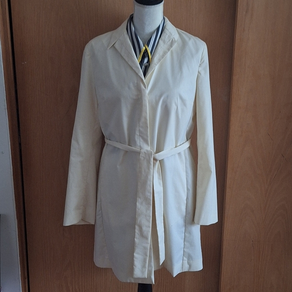 Banana Republic Jackets & Blazers - Banana Republic Cream Trench Coat Size Medium